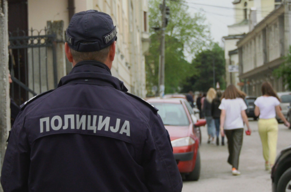 Učenik doneo nož u školu: Reagovala školska uprava i policija