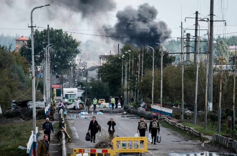 Masovna evakuacija; Ukrajinci beže – Rusi stežu obruč FOTO