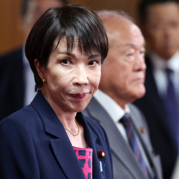 Sve oči uprte u Japan; Takaiči spremna da ode FOTO