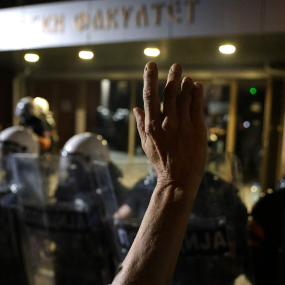 "Blokaderima smeta vraćanje u normalnost"