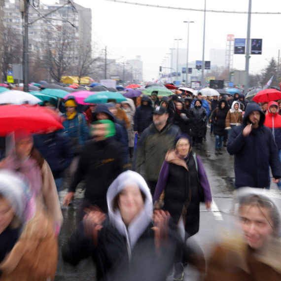 Nastavlja se rat među blokaderima: Svi protiv svih