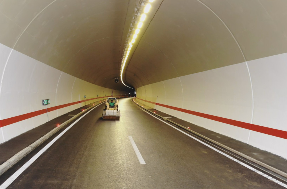 Vozači, oprez: Radovi u tunelu na auto-putu; Zatvorena vozna traka