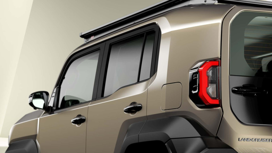 Stigao je Land Cruiser FJ: Novi Toyotin terenac retro dizajna FOTO