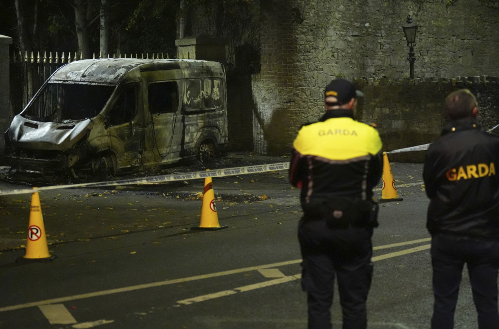 Irci se ne smiruju; U Dablinu opet haos –  17 osoba pred sudom, povređena 3 policajaca FOTO/VIDEO