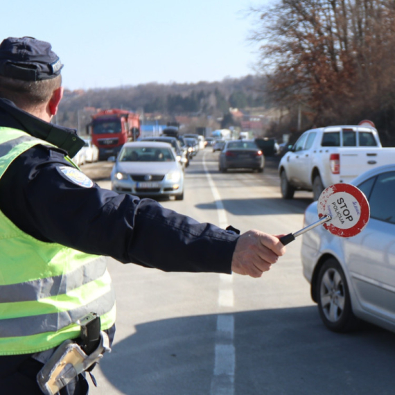 Stroge saobraćajne kontrole tokom praznika: Oglasila se Policijska uprava u Čačku