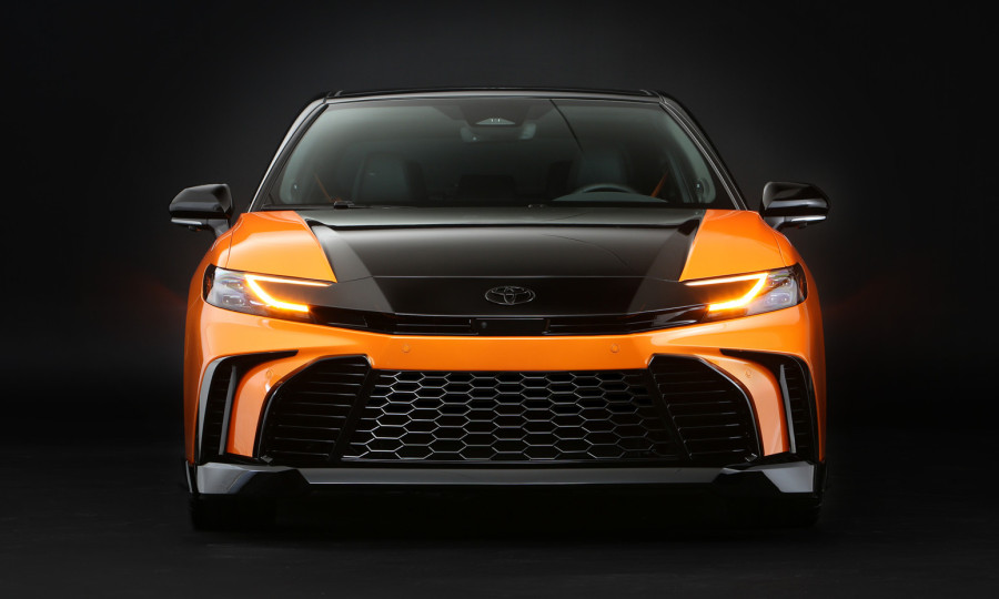 Novi Toyota koncept: Pogon na sva 4 točka i 230 KS FOTO