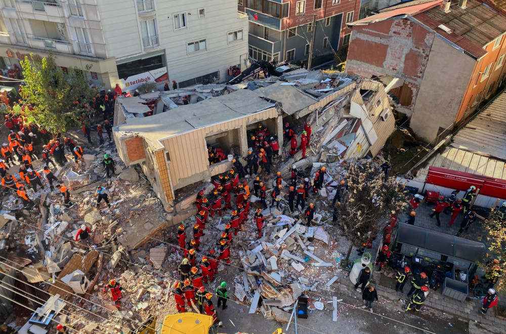 Urušila se zgrada: Poginulo dvoje dece FOTO/VIDEO