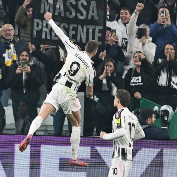 Vlahović pogodio, Juventus napokon slavio – Roma stigla Napoli