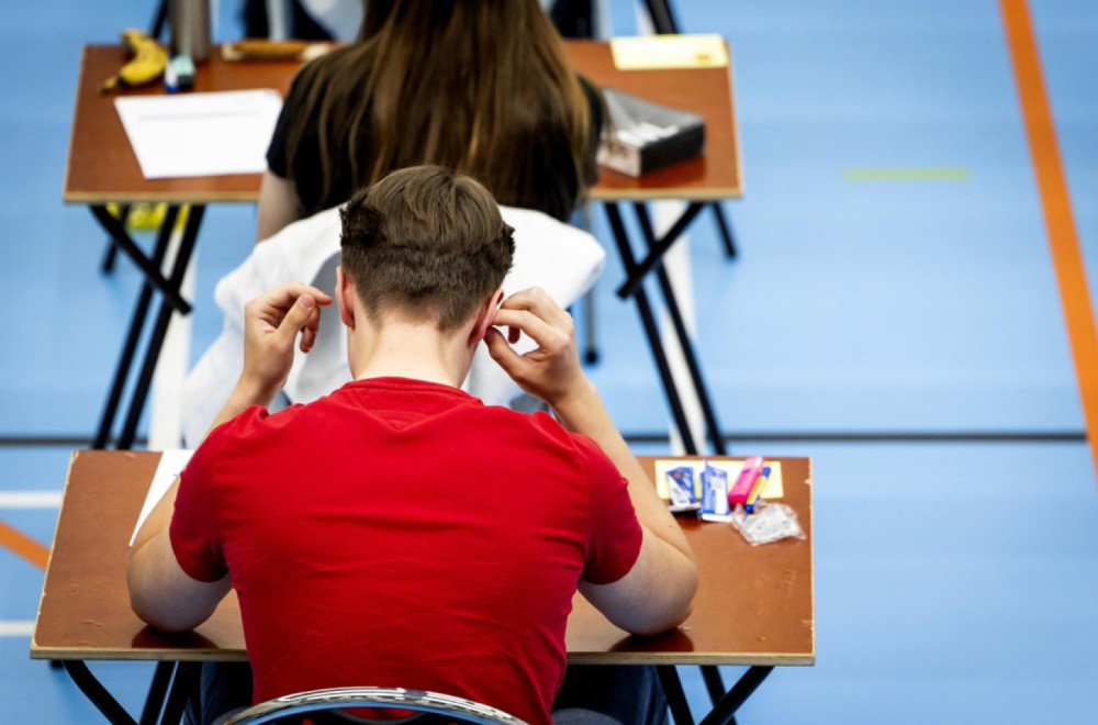 Niš stipendira talente: Grad raspisao javni poziv, evo kako i ko može da se prijavi
