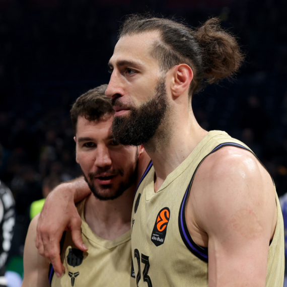 Barsa gurnula Zvezdu na 10. mesto – šok poraz Olimpijakosa