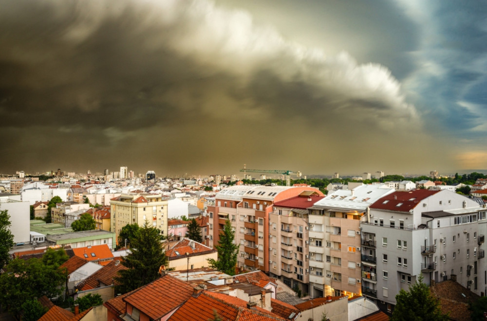 Storm from the Alps approaches Serbia: Meteo-alarm activated; warning issued for 2 hazardous weather phenomena