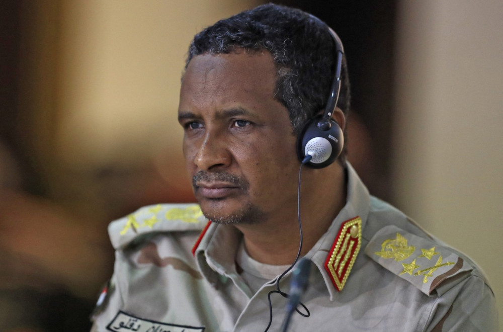 Ko je čovek koji je srušio Sudan: Trgovac kamilama, gospodar života i smrti; Carstvo izgradio na krvi