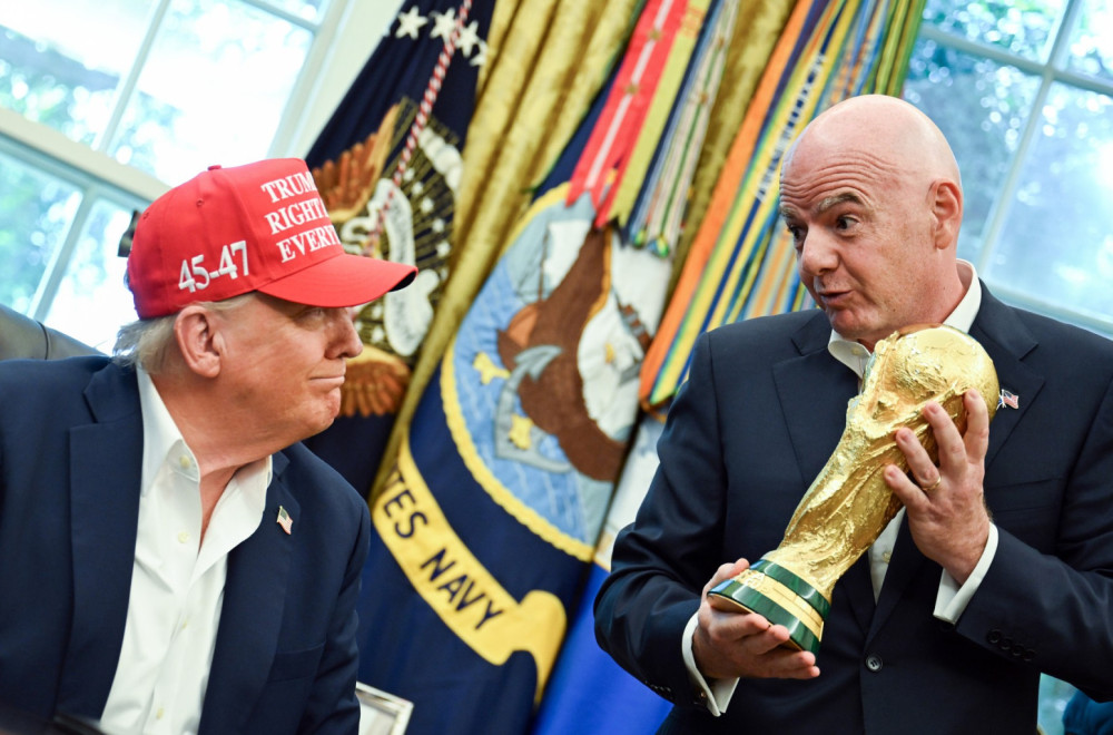 FIFA napravila nagradu za Trampa?