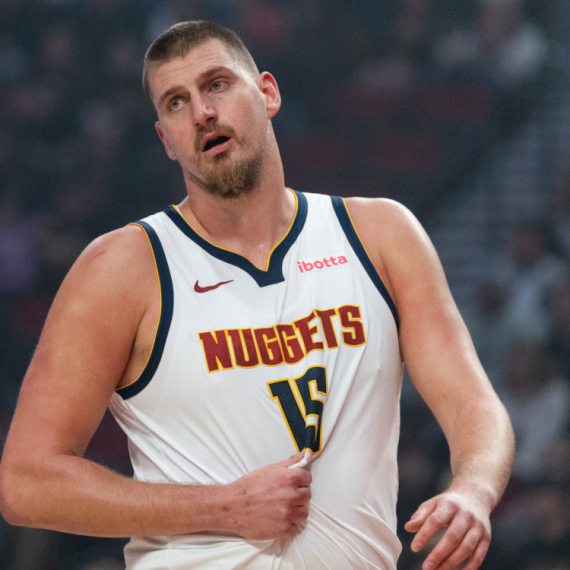 Jokić je za Herisona isti igrač kao Džru Holidej