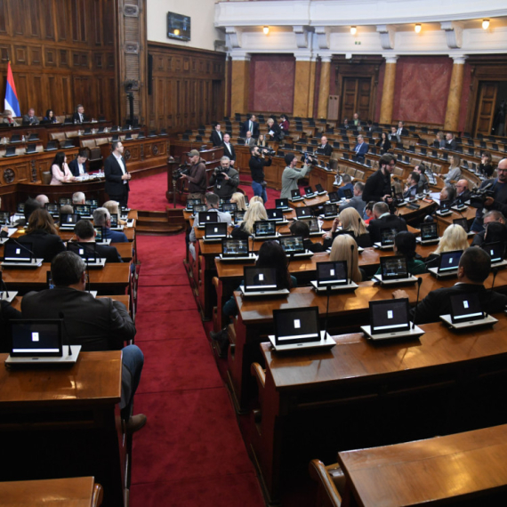 Serbian Parliament: MPs continued a joint debate on 40 items on the agenda