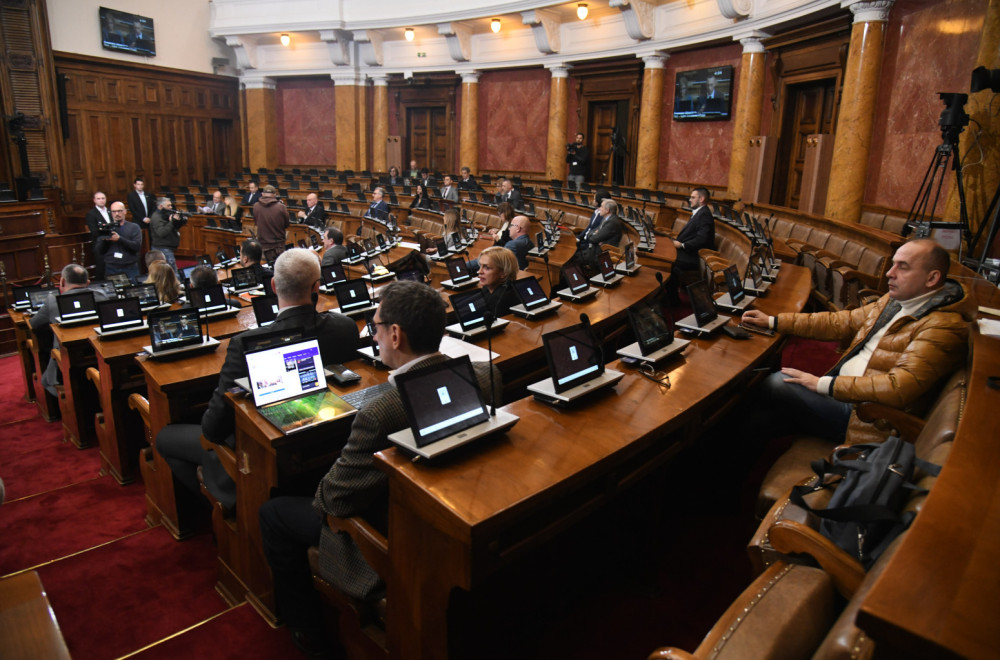Parliament session is being held, with a vote on a motion of no confidence in the government on the agenda