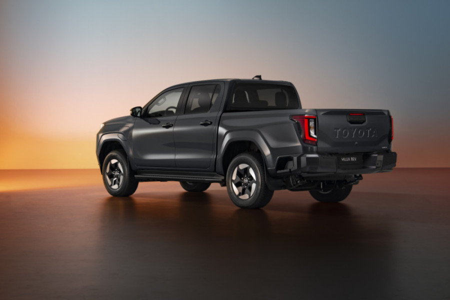 Šta dizajneri kažu za novi Toyota Hilux