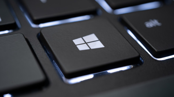 Ignorisao pretnje Microsofta i objavio opasan Windows propust