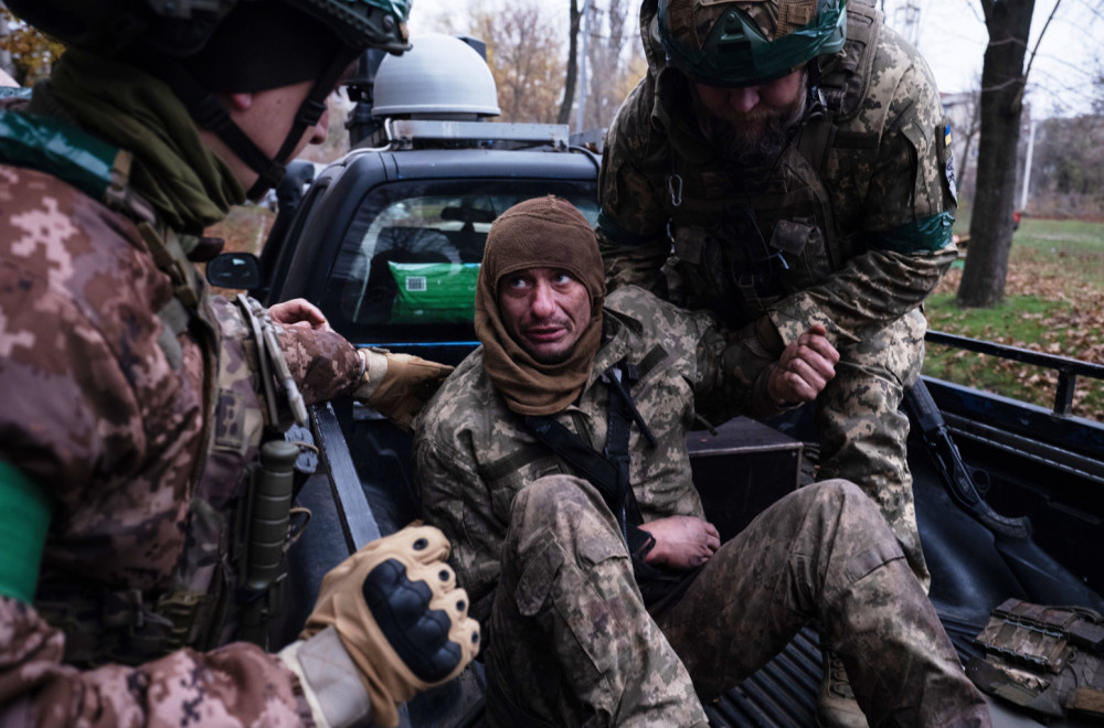 Defense has collapsed and a mass retreat has begun; part of Ukraine is "falling"