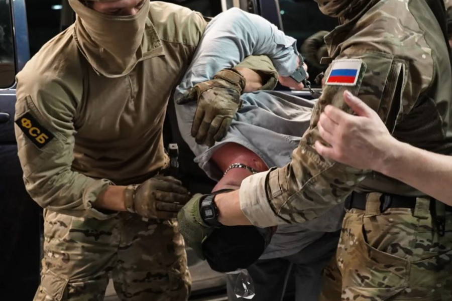 Colossal chaos in Moscow; Will they bring down Vladimir Putin?