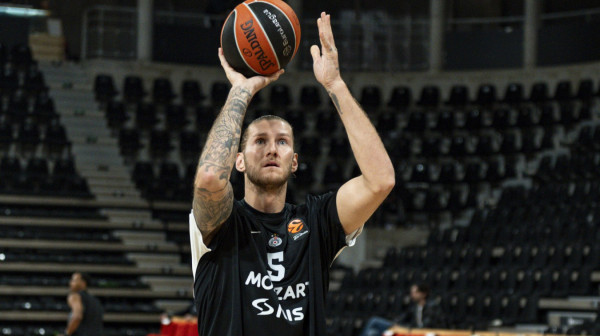 Oglasio se Partizan zbog Osetkovskog