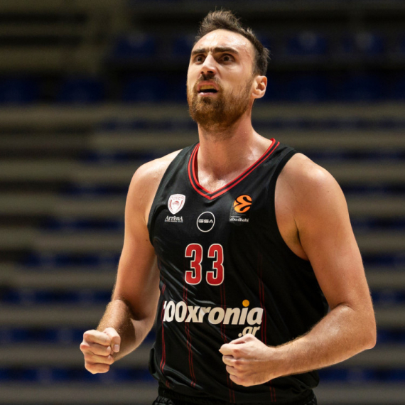 Milutinov čini sve da bi igrao finale