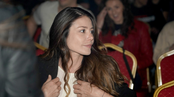I blkoaderi su joj okrenuli leđa; Ana Mihajlovski na stubu srama – mesečno zarađuje 100.000 dolara?