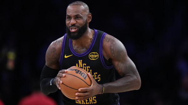 Nestvaran podatak – 82 aktuelna NBA igrača nisu bila rođena kada je Džejms debitovao