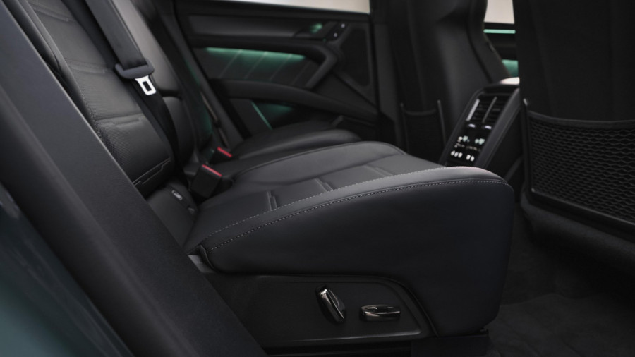 Svetska premijera: Električni Porsche Cayenne FOTO