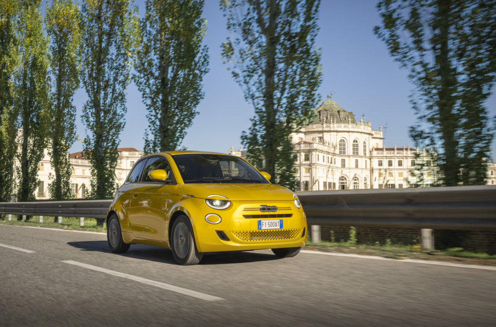 Velika nada Italije: Predstavljen Fiat 500 Hybrid FOTO