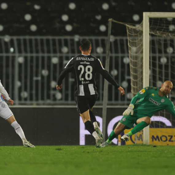Partizan "zavejan" u Humskoj – start nove ere koji ne obećava VIDEO