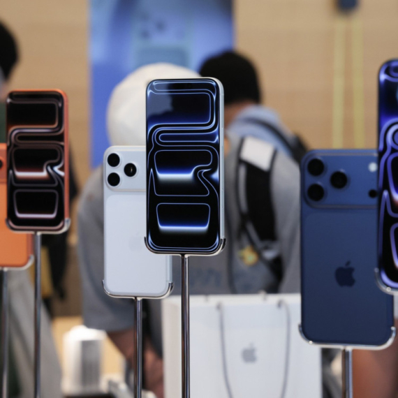 Ovo bi mogao da bude najskuplji Apple telefon ikada