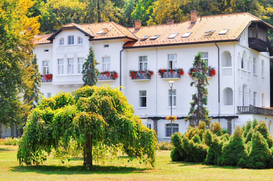 Where everyone will head for the May Day holidays: Traditionally the most popular destinations