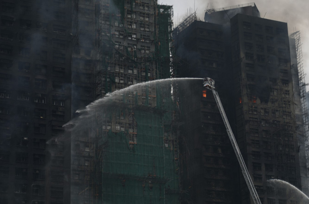 Požar u Hongkongu pod kontrolom: 83 stradalih, više od 300 nestalih FOTO/VIDEO