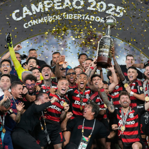 Flamengo i Danilo za istoriju – "rubro-negri" opet vladaju Južnom Amerikom VIDEO