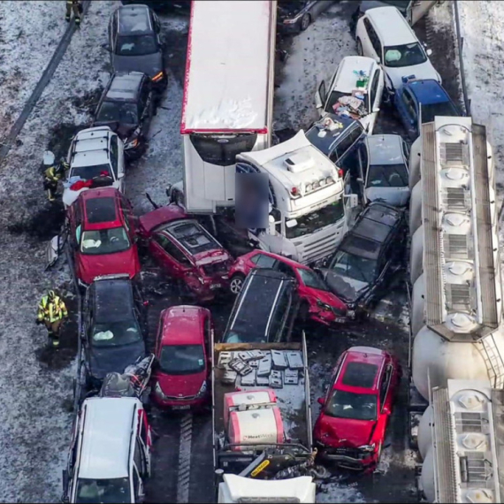 Težak lančani sudar na auto-putu: Crni bilans – 12 vozila, devet osoba stradalo