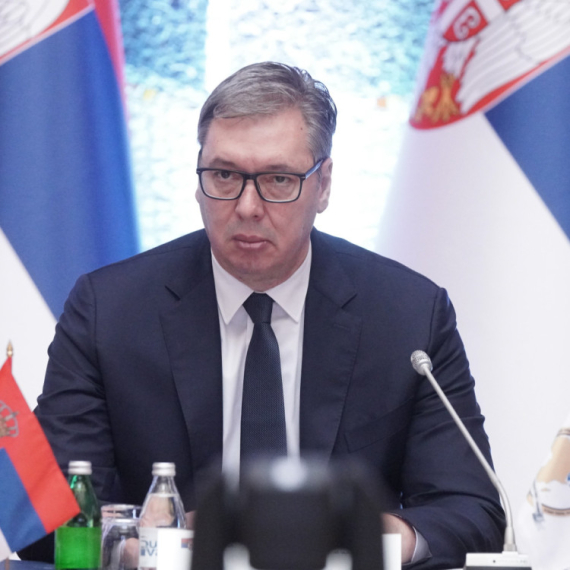 President Aleksandar Vučić started a meeting with teams responsible for energy stability and national security