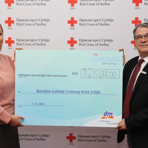 Giving Friday obeležen solidarnošću: DM donirao preko sedam miliona dinara Narodnim kuhinjama Crvenog krsta