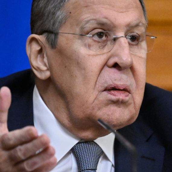 Lavrov: "U toku pregovori o kompaniji NIS"