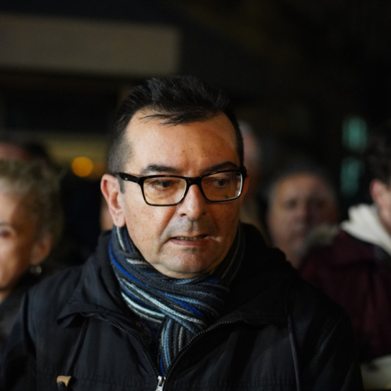 Veselinović o Bakiću: Pokušao da bude Vučićev savetnik, sad "juri po ulicama" kao nevidljivi Sančo Pansa VIDEO