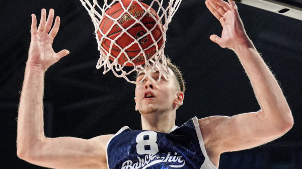 Malaki Flin uzalud držao čas – Koprivica 3p u raspadu Baraćevog Baščešehira