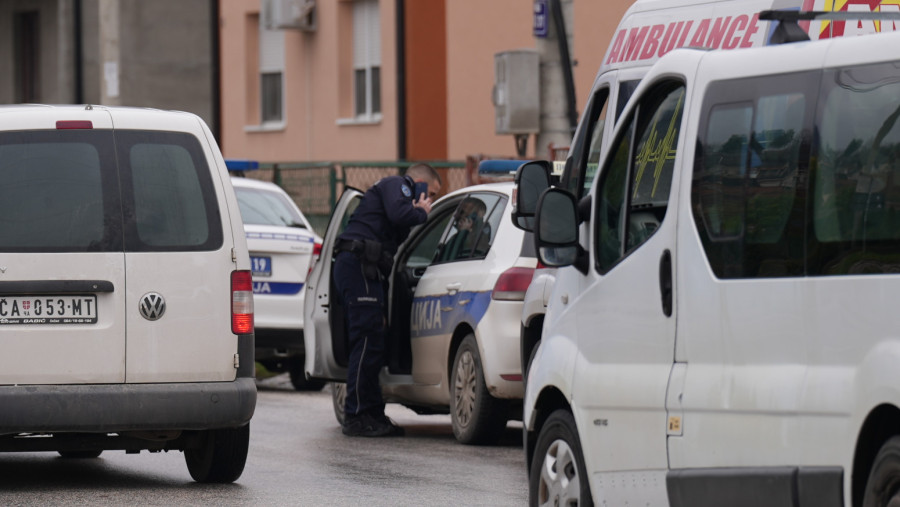 Trostruko ubistvo u porodičnoj kući; Pronađena tela sina i njegovih roditelja; Istraga u toku FOTO/VIDEO