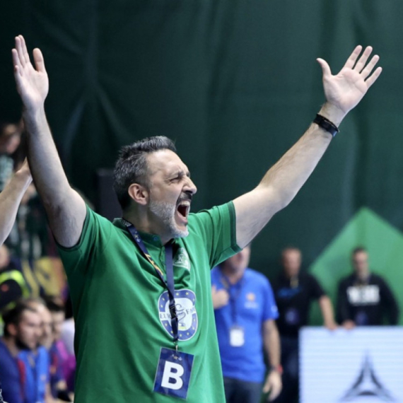 Pelister ostao bez trenera