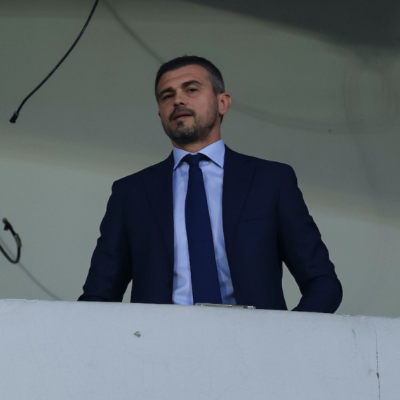 Oglasio se Danko Lazović!