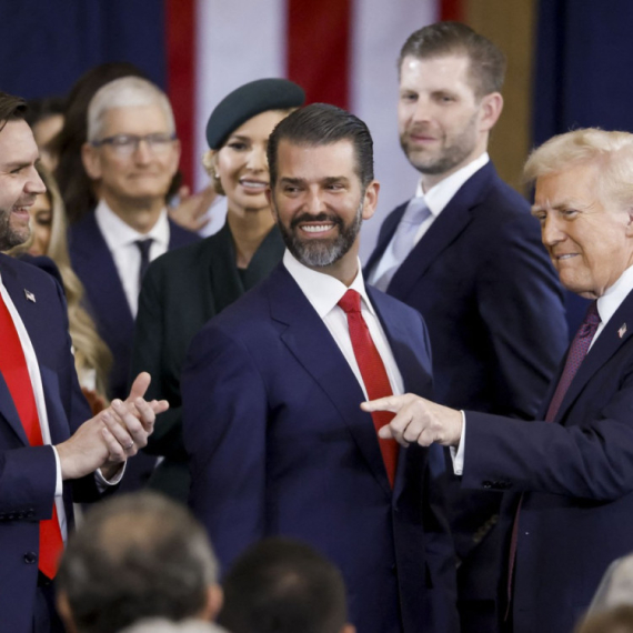 Prvu verenicu ostavio zbog manekenke: Donald Tramp Mlađi je sada verio nju FOTO/VIDEO