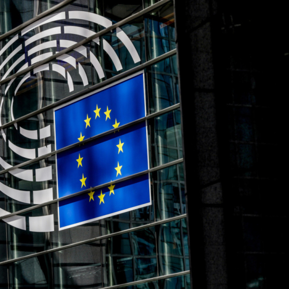 European Commission spokesperson puts an end to speculation: "European Union has not frozen funds to Serbia"