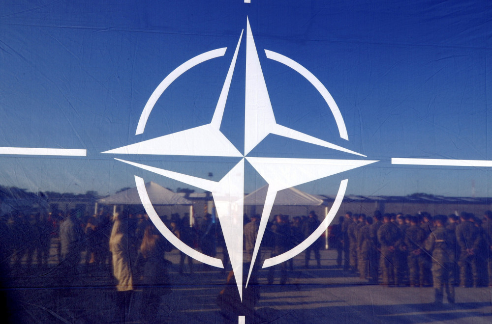 NATO im je zabio nož u leđa