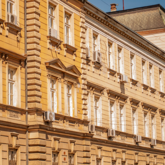 Traži se novi izvođač radova za niški Omladinski centar