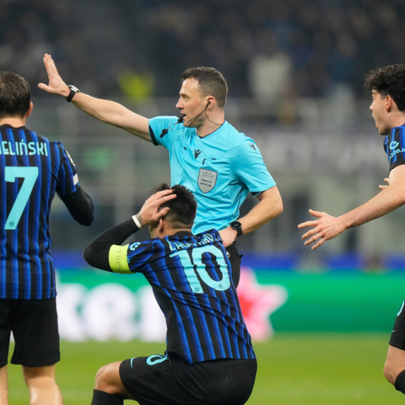"Sporan" penal rešio derbi na "Meaci" – Barsa se igrala sa živcima navijača VIDEO