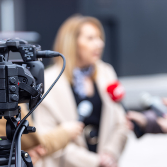 FDU professor: "If Tatalović accepted an invitation to the "Students' list", she should stop being a reporter"